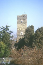 Torre di Spizzichino nella
Tenuta della Castelluccia
(11689 bytes)
